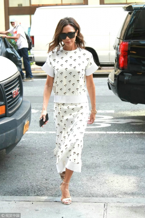 维多利亚整形被曝光,维多利亚隆胸