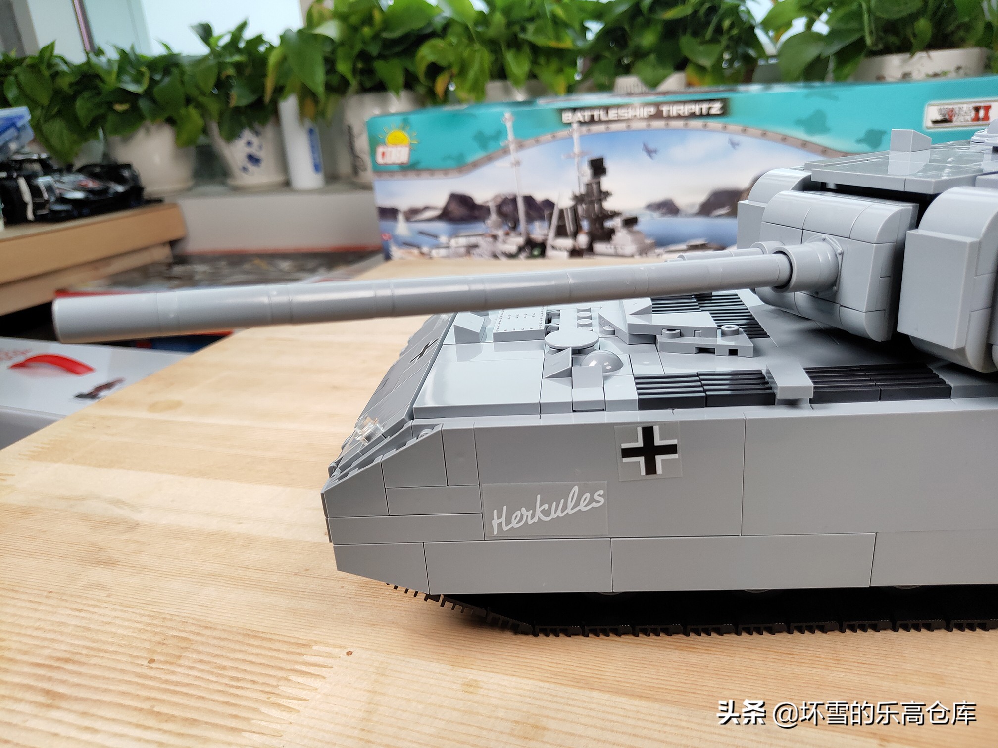 大型99a主战坦克简单乐高积木教程 (怎么用乐高积木拼中国96b主战坦克)