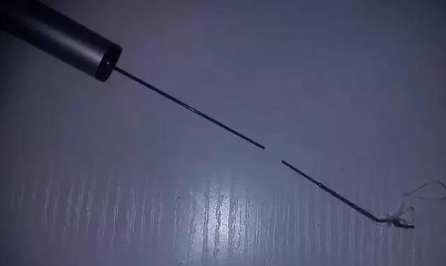 竿稍断了怎么修复钓大鱼不会掉,野钓时竿断时怎么修复