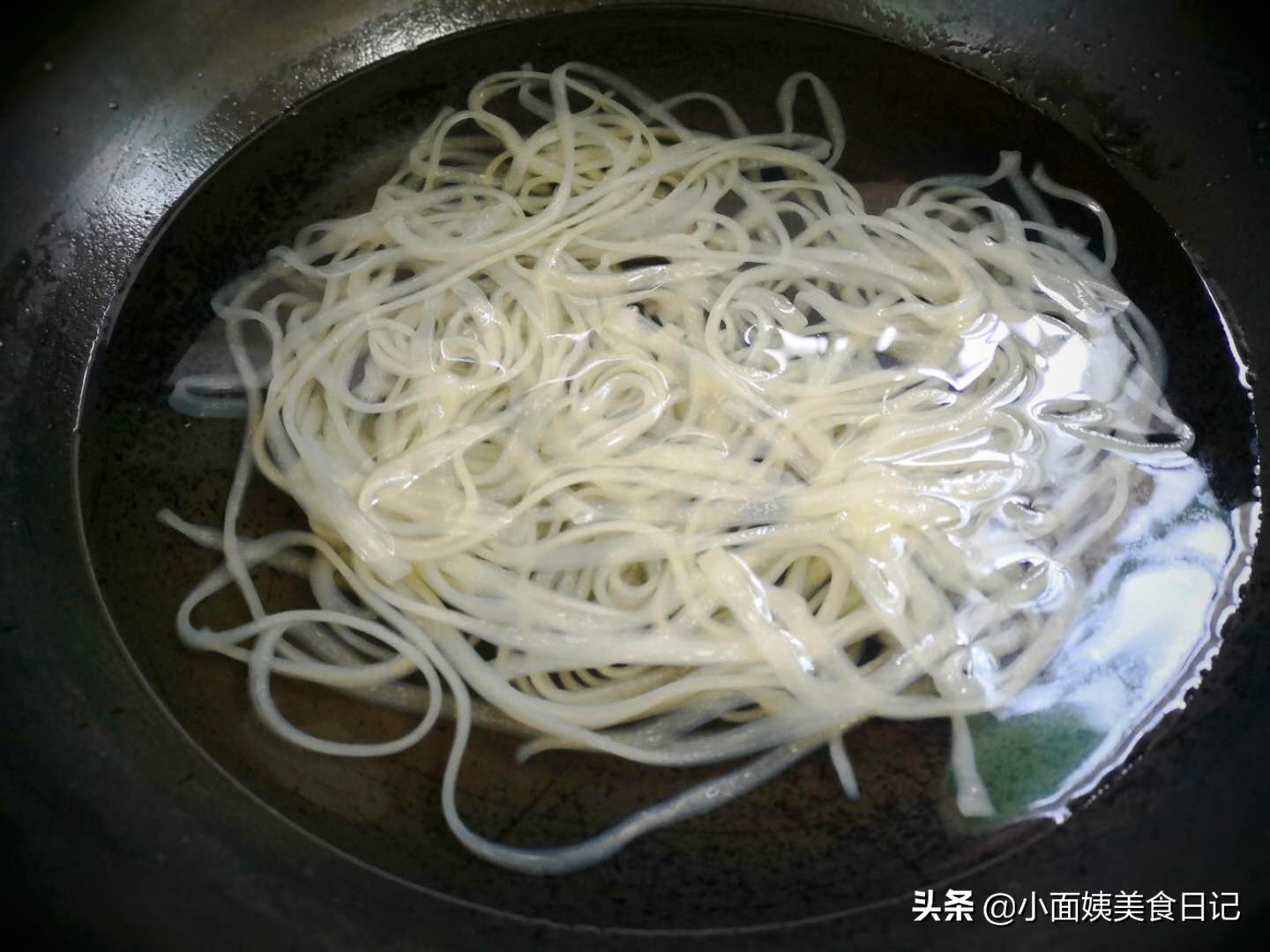 春天这菜贵点也值鲜香爽脆,春天这个菜便宜又营养