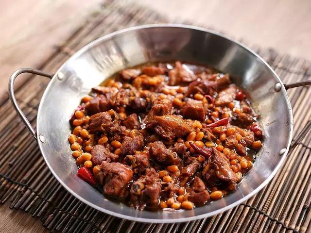 鸭子炖黄豆最好吃的做法,烧鸭子剩下的黄豆怎么做好吃