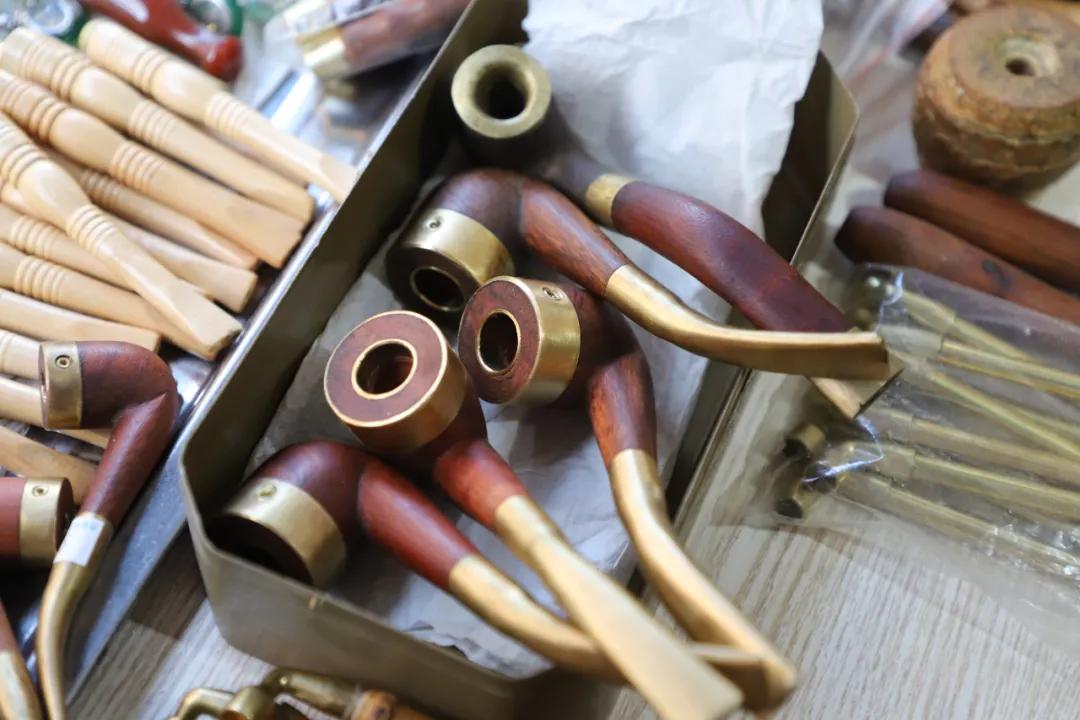 丽江古城10平米烟斗,丽江古城的烟斗店