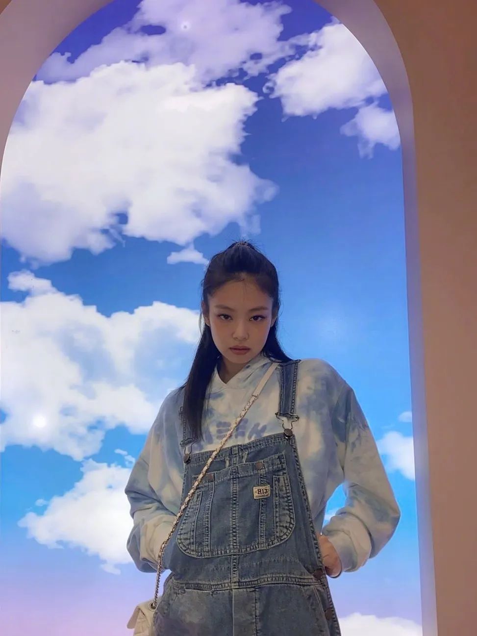 背带裤果然很减龄看起来很少女啊,哪种背带裤既减龄又不过时