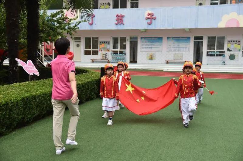 开学第一天新学校,新城小学开学第一天