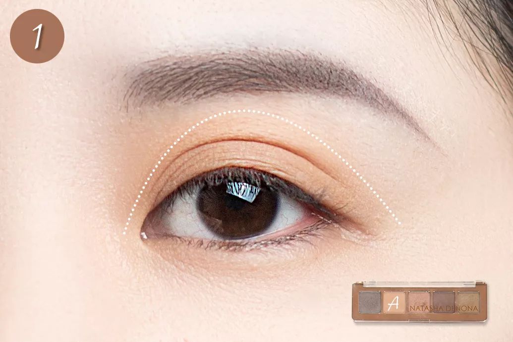 眼影不会画只涂液体眼影,新手画眼影教你正确的眼影画法