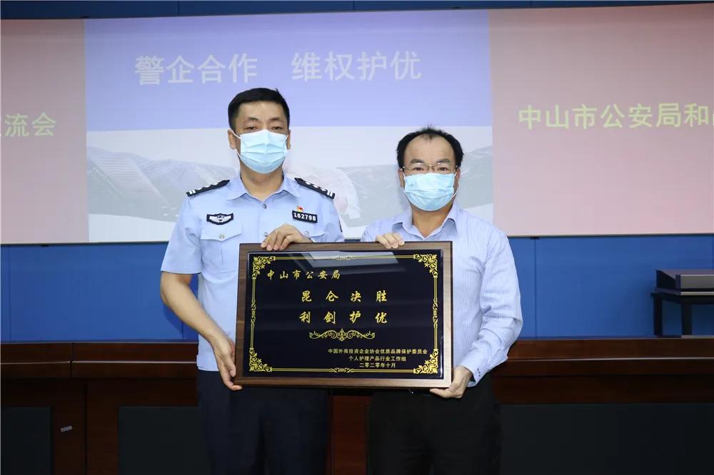 官方网站购买的化妆品有假货吗,国际版化妆品是假货吗