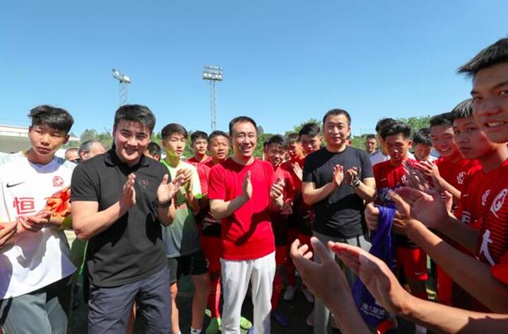 久久为功钉钉子,久久为功男足