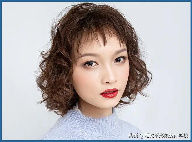 太阳穴凹陷颧骨突出怎么整容,颧骨外扩太阳穴凹陷整容