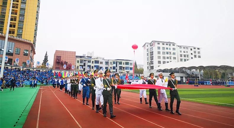 遵义市教育系统足球竞赛在桐梓一中开幕！（附赛程）