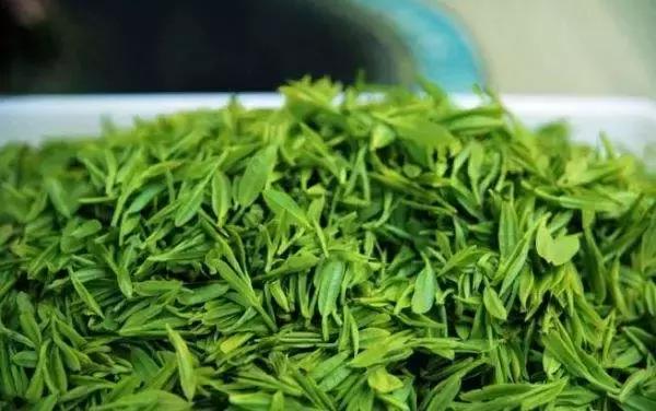 有了前法国第一夫人的百元“黑科技”眼霜,我把3000块眼霜扔了!