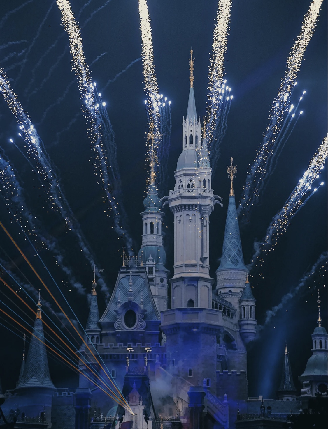 3月去迪士尼还是环球影城好,上海迪士尼好玩还是北京环球影城