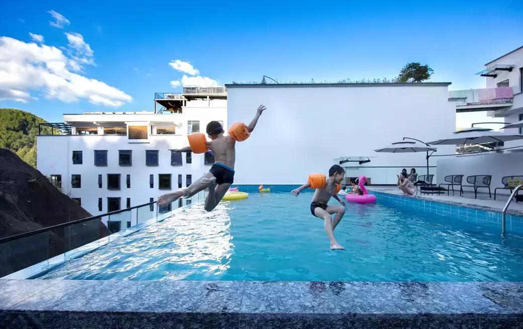 黄山景区半山腰民宿,黄山太平湖世外桃源人间仙境民宿