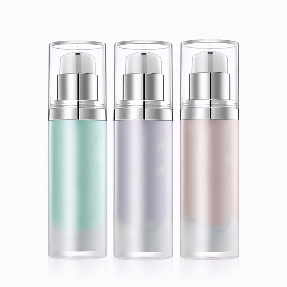 粉底液选水润的还是持妆的,粉底液水润持久底妆怎么用