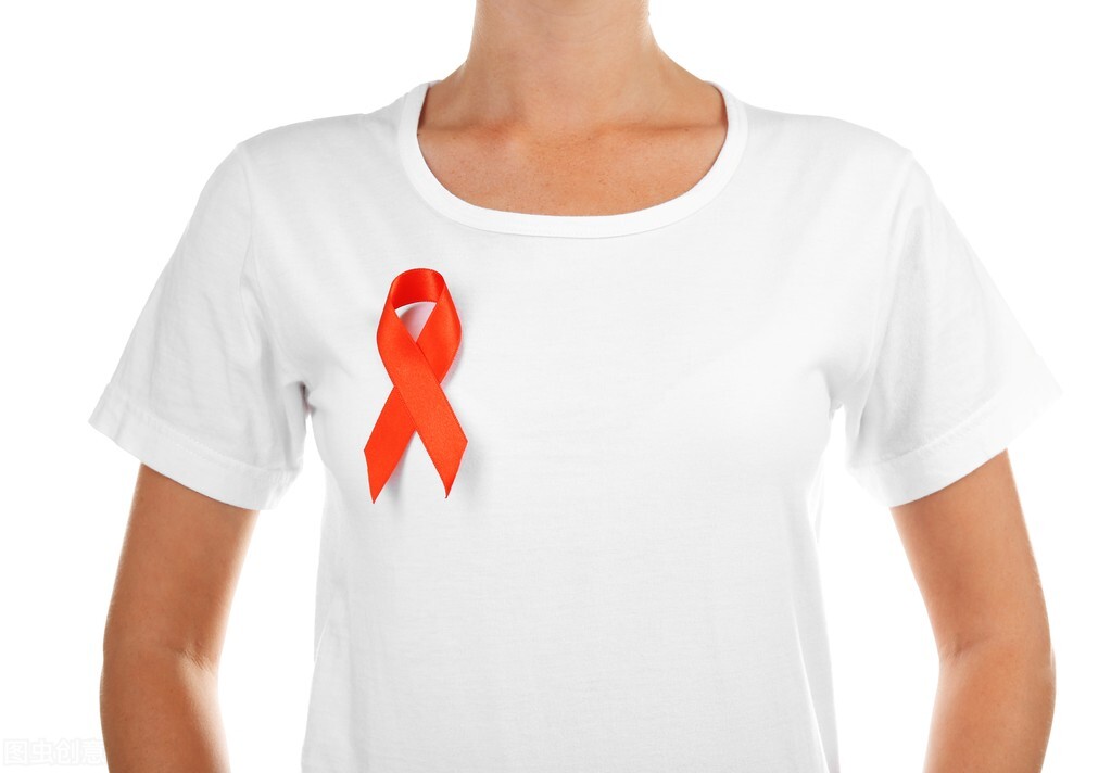 胸部大小不一有什么挽救办法,胸部大小不一样正常吗伴有胸痛