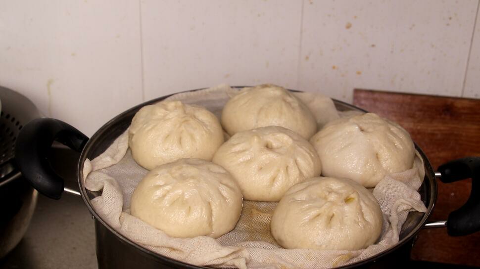 做包子和面水和面粉的比例,做包子和面用冷水了怎么办