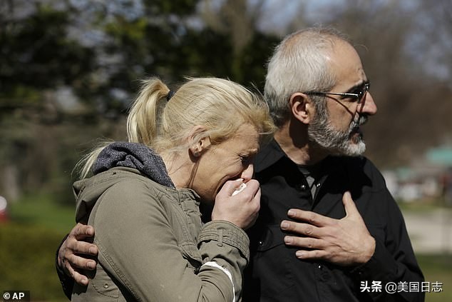 15岁英国男孩被家暴致死,外国男孩被家暴致死