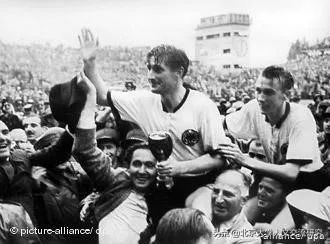 「小i说」欧洲杯漫话：足球是欧洲的政治工具吗？