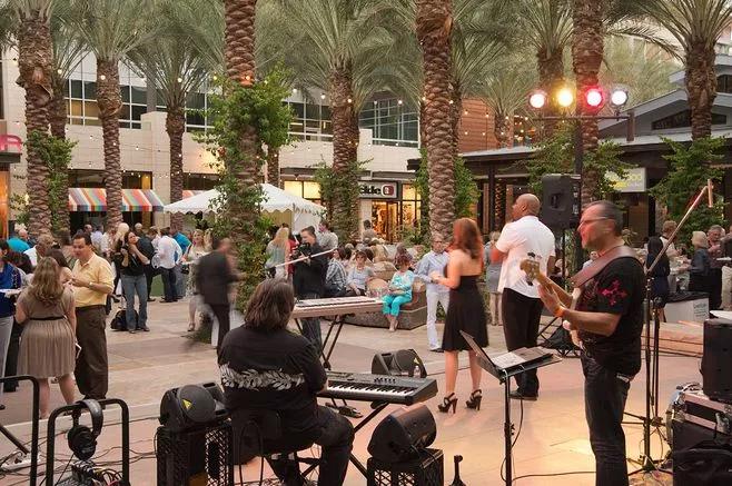 商业步行街景观设计图展示,商业步行街景观设计经典案例