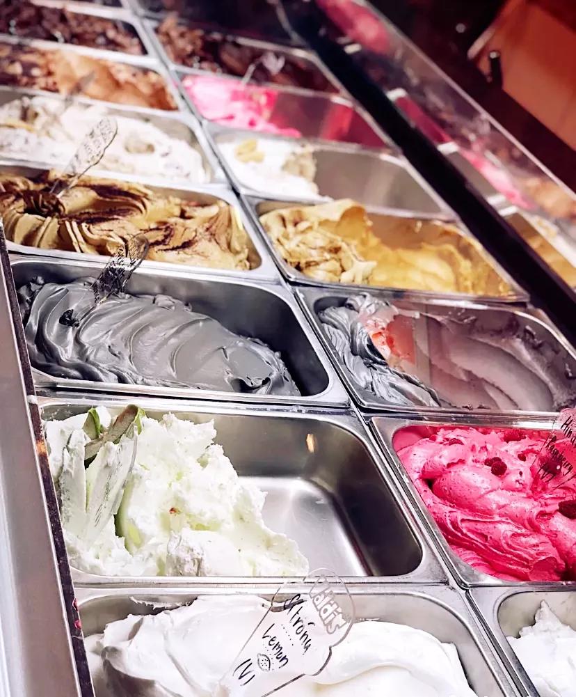 冰岛的特色美食有哪些,冰岛奇异美食