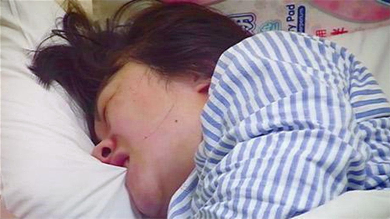 为什么人类分娩比其他动物更痛苦,为什么动物分娩比人容易分娩