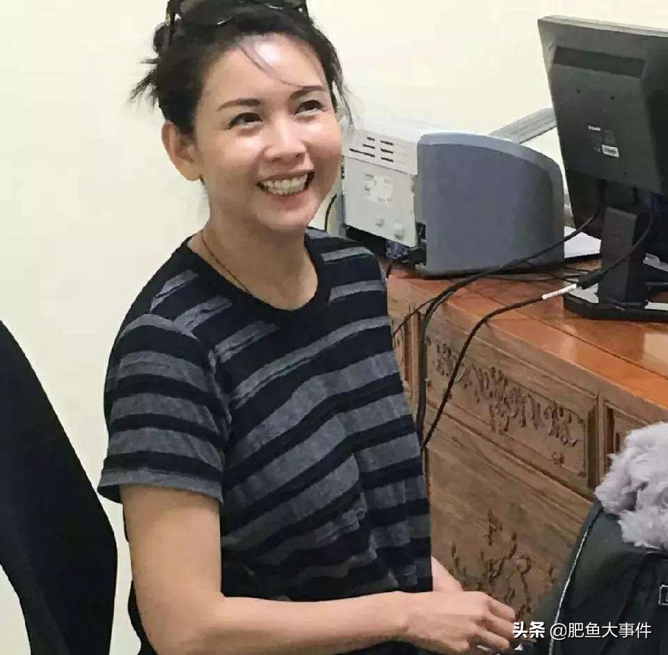 年轻时和老了一模一样的女明星,长得一模一样的女明星很久以前