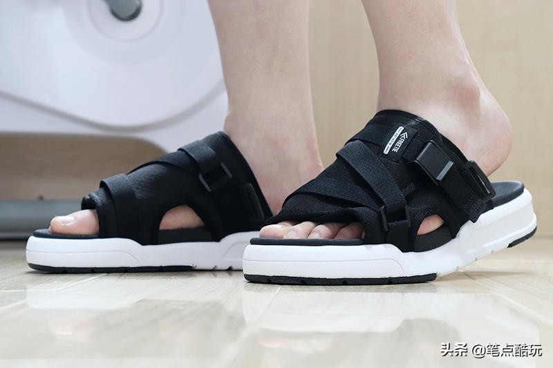 好穿又好搭柔软舒适防滑的凉鞋,凉拖两穿的凉鞋