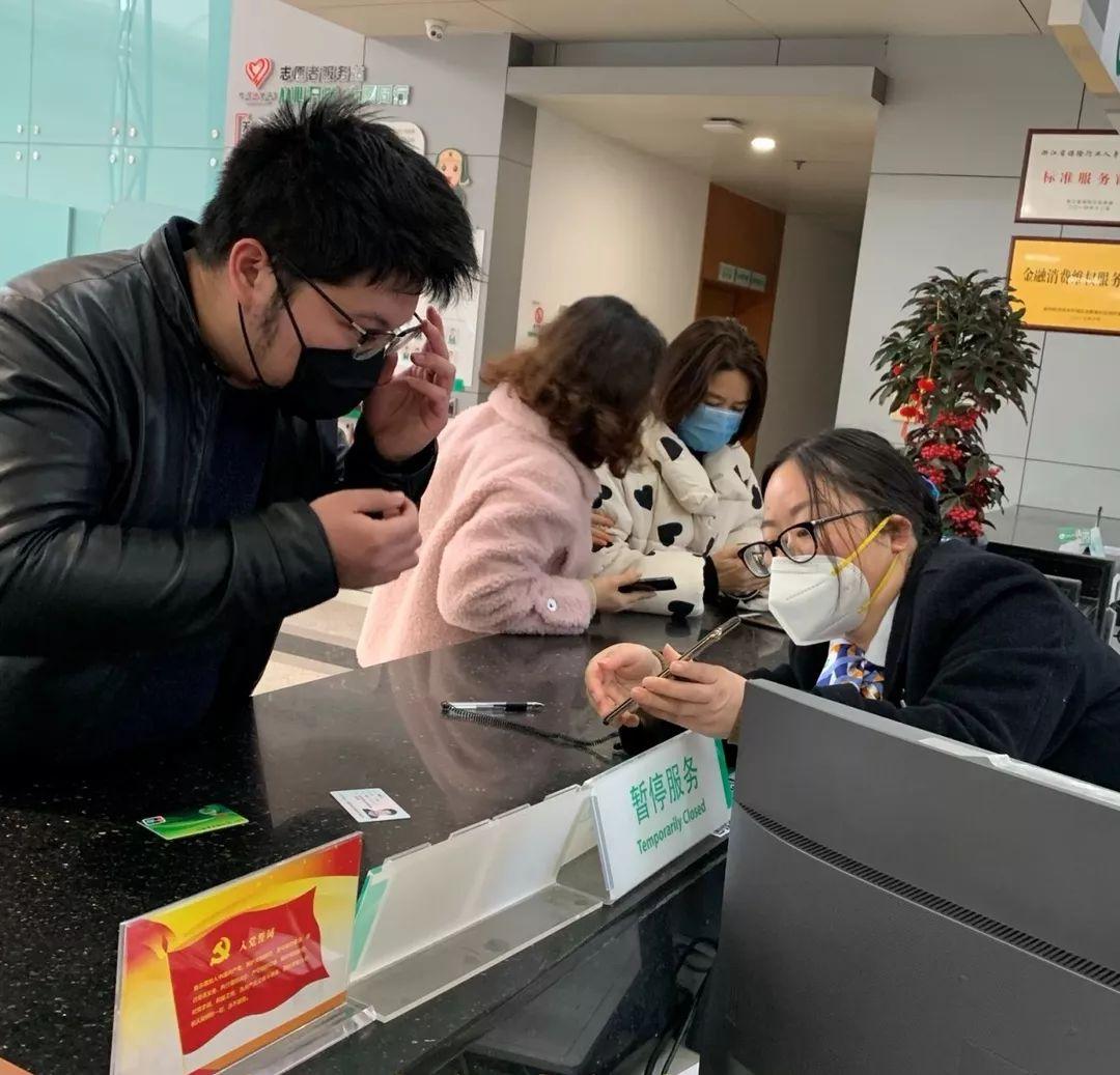 中国人寿保险员的一天,中国人寿保险柜员怎么样