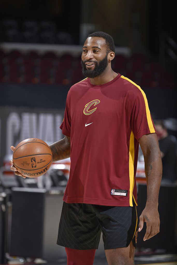 詹姆斯湖人时期回到热火狂砍51分,詹姆斯爆发创3大纪录助湖人险胜