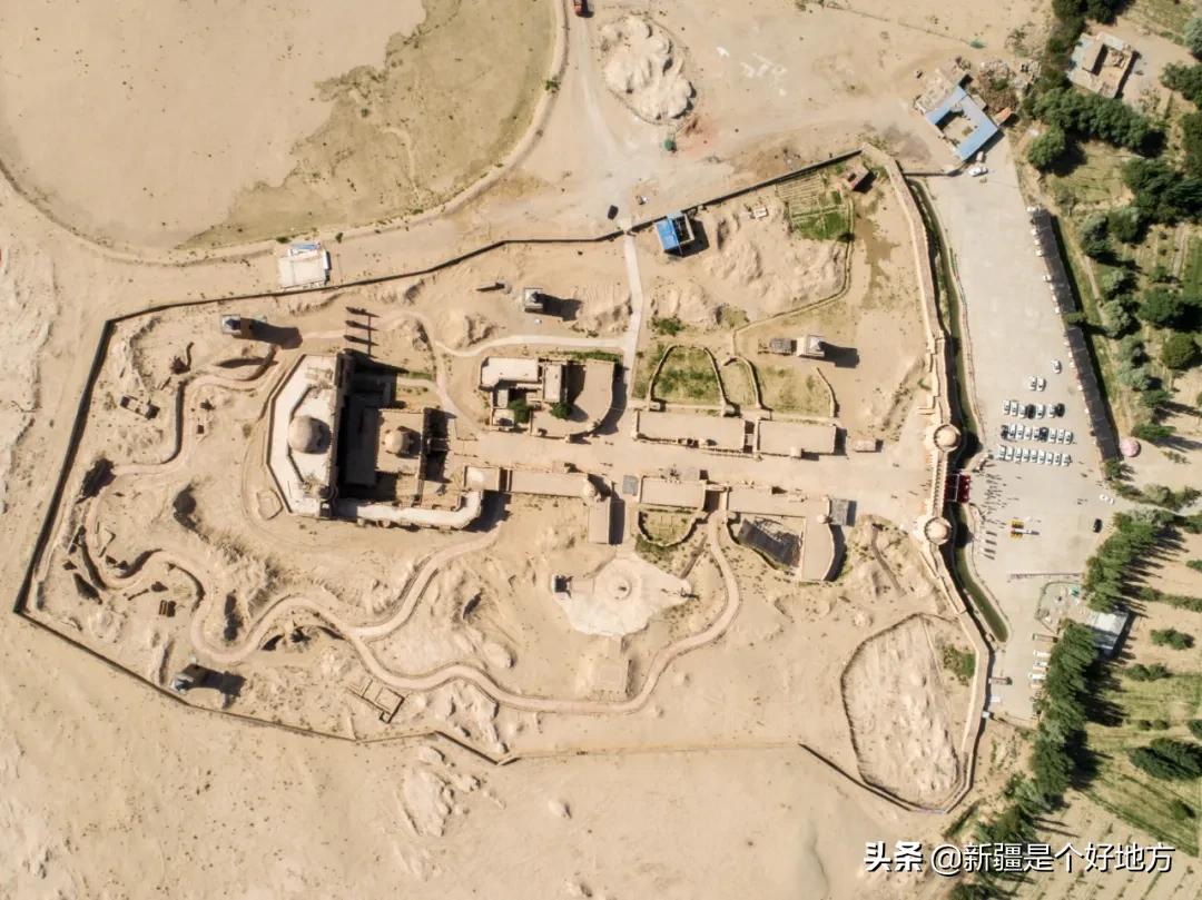 金秋游新疆全景图,喀什金秋风景