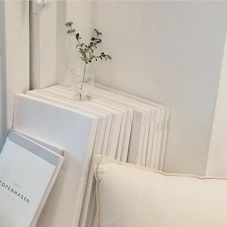 粉色系微信朋友圈背景,白色系名片背景