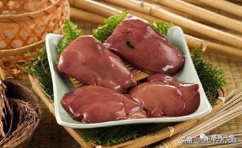 蝇蛆钓鲫鱼效果,蛆虫钓鱼用什么饵料