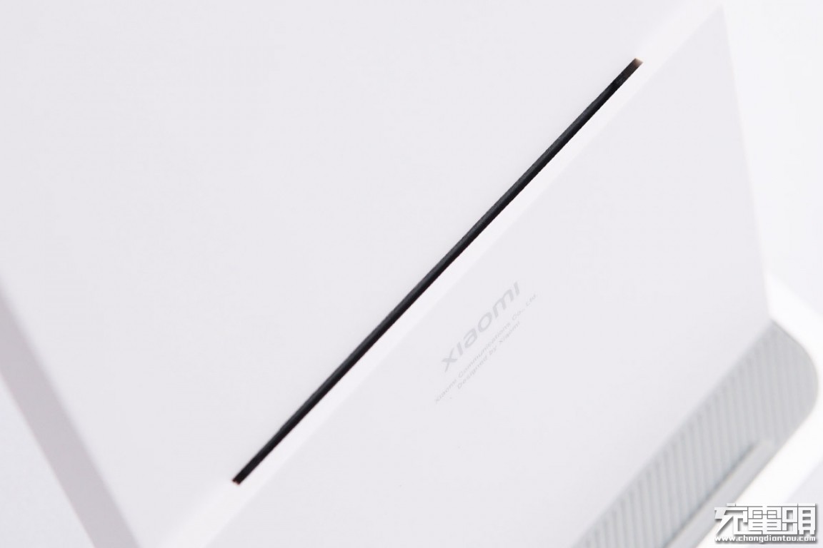 小米升降式无线充和80w无线充对比,小米20瓦无线充拆解