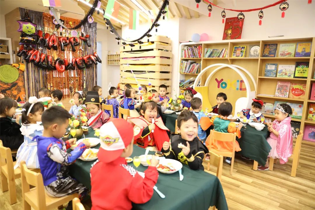 凤凰新闻｜开学就满员，托育名校YoKID如何吸引无数家长？
