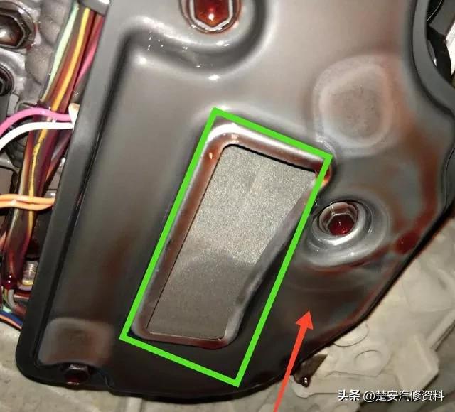 四万多公里的汽车机油灯亮,4000公里机油灯亮了是烧多少机油