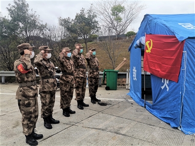 战疫一线闪耀的青春色彩,战疫一线的迷彩