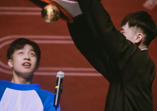 龄龙合作节目,龄龙甜蜜互动