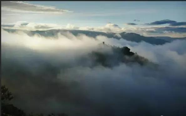 2015年9月9我上了剑川石宝山金顶寺