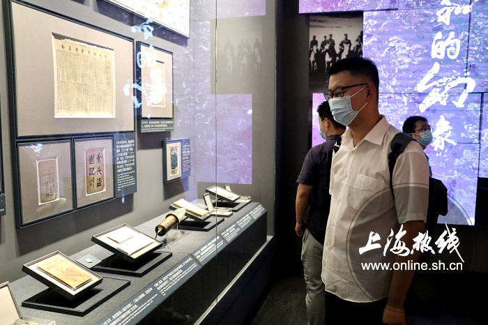 上海人注意!10号线地铁大学生红色寻访专列开动了