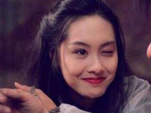 张柏芝肚子赘肉图,张柏芝日常健身照