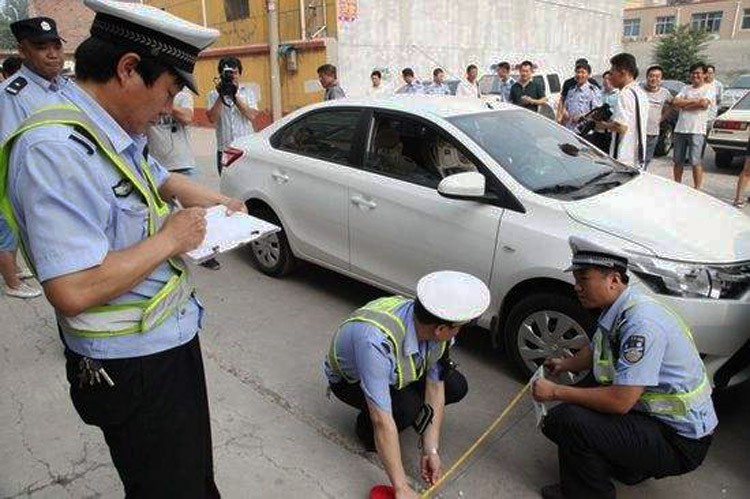 肇事车全责不赔偿怎么办,车被撞找不到肇事者怎么办