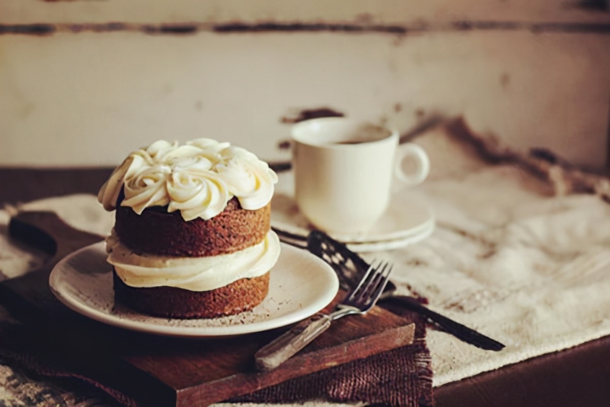 分手后，我没有换手机号，只是平静地忽略他一次次的好友申请验证