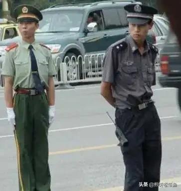 当兵退役后当上警察算工龄吗,当兵退伍后当辅警有前途吗
