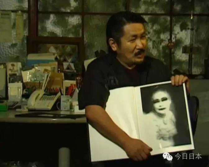 日本一*女妓**站街拉客到74岁，只为等一人