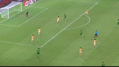 国足5比7国安,国安1-2遭泰山绝杀