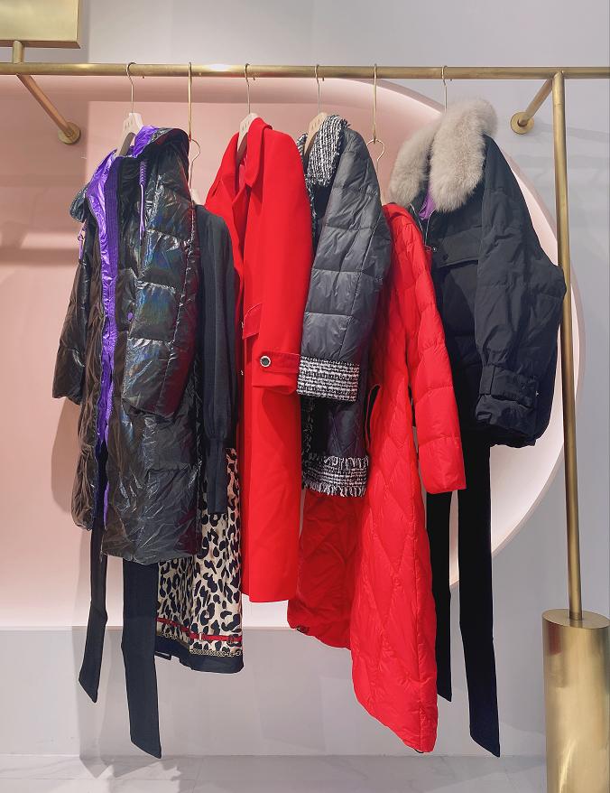 杭州中老年女装批发市场,杭州折扣女装尾货货源