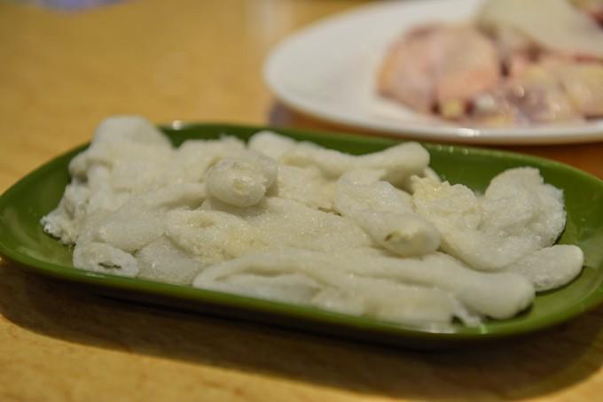 在三亚吃正宗的椰子鸡，不妨试试这两家（海南海岸行者旅行社）