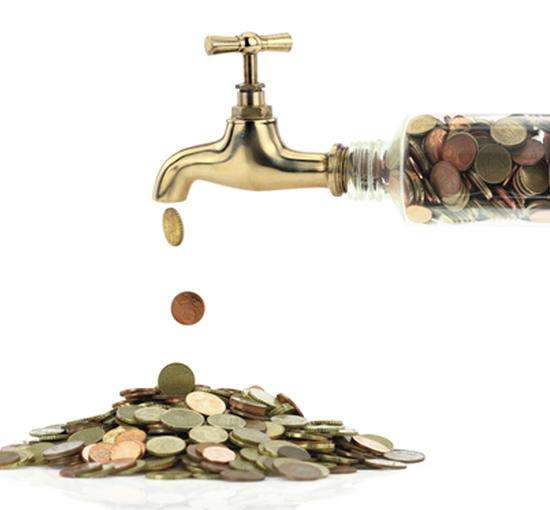 余额宝里的钱会被拿去买基金吗,余额宝的钱和银行卡的钱有关系吗