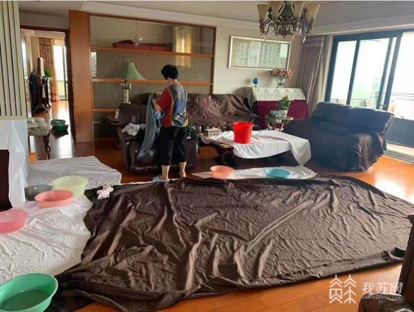 南京江东北路自来水管爆裂,南京水管爆裂怎么处理