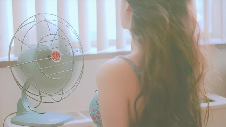 睡一觉怎么能瘦十斤,睡一觉瘦2斤怎么回事