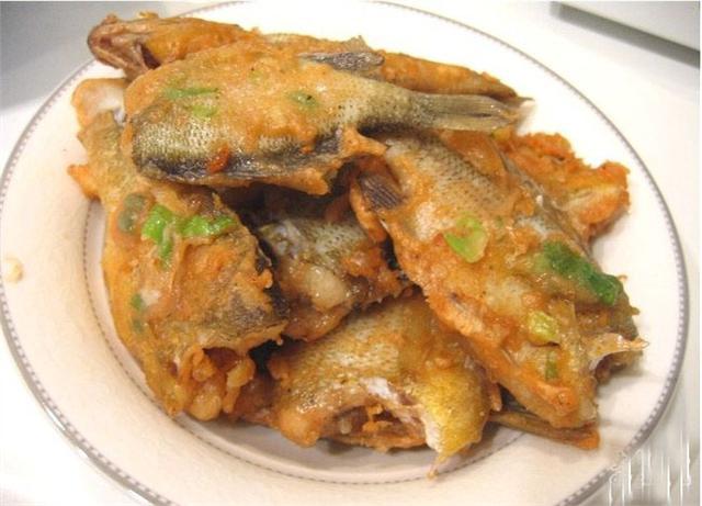 炸小鱼杂鱼的做法,空气炸锅炸鱼排骨做法